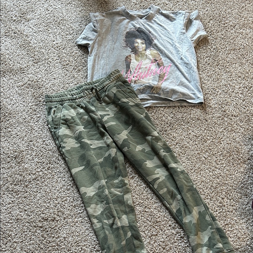 Old Navy Green Camouflage Kids Jogger Set